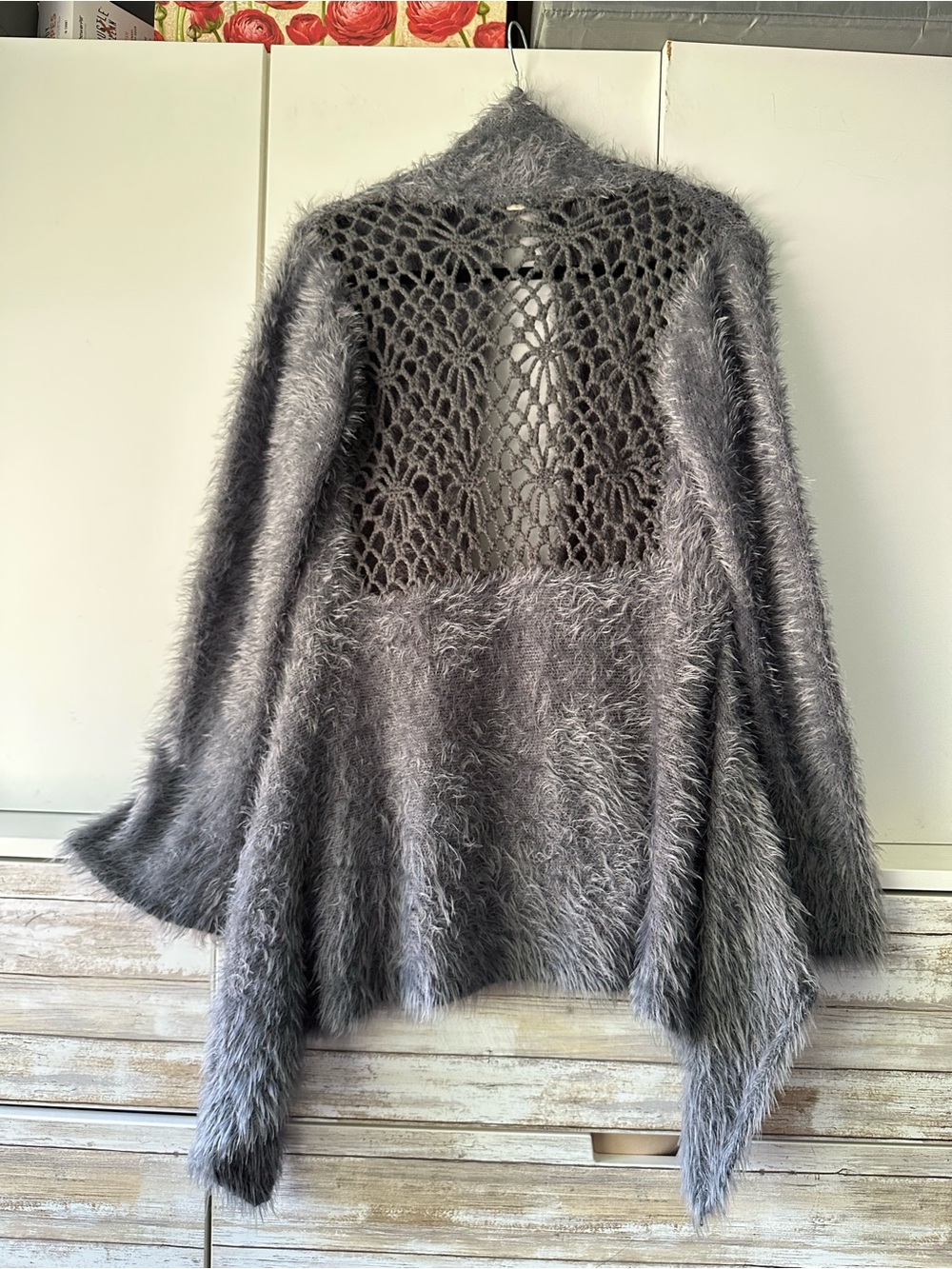 🩶 Escio Gray Fuzzy Eyelash Cardigan L Crochet Back Bell Sleeve Boho